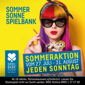 Zu sehen ist eine Grafik. Abgebildet ist das Portrait einer jungen Frau mit bunten Haaren und schwarzer Sonnenbrille, die einen Strohhalm in ein Glas Eiskaffee mit Sahne steckt. Am Rand des Glases steckt ein gelber Jeton.